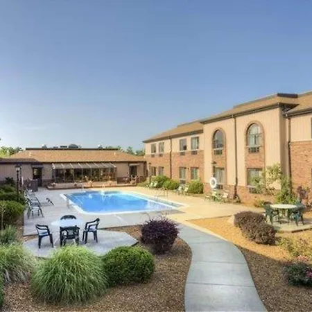 Quality Inn & Suites Marion